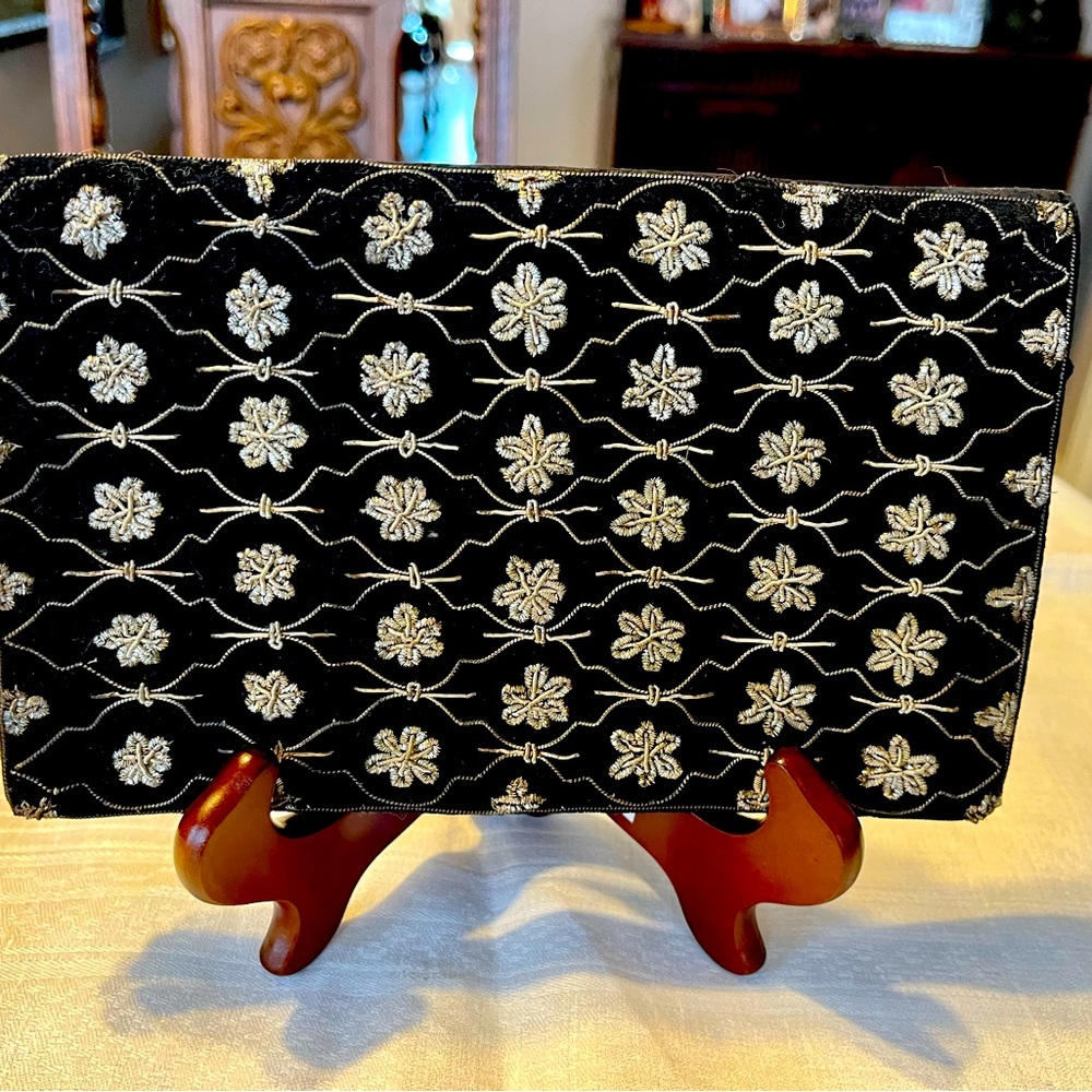 VIntage Black Beaded Evening Clutch - Gold and Silver Delicate Wire Work